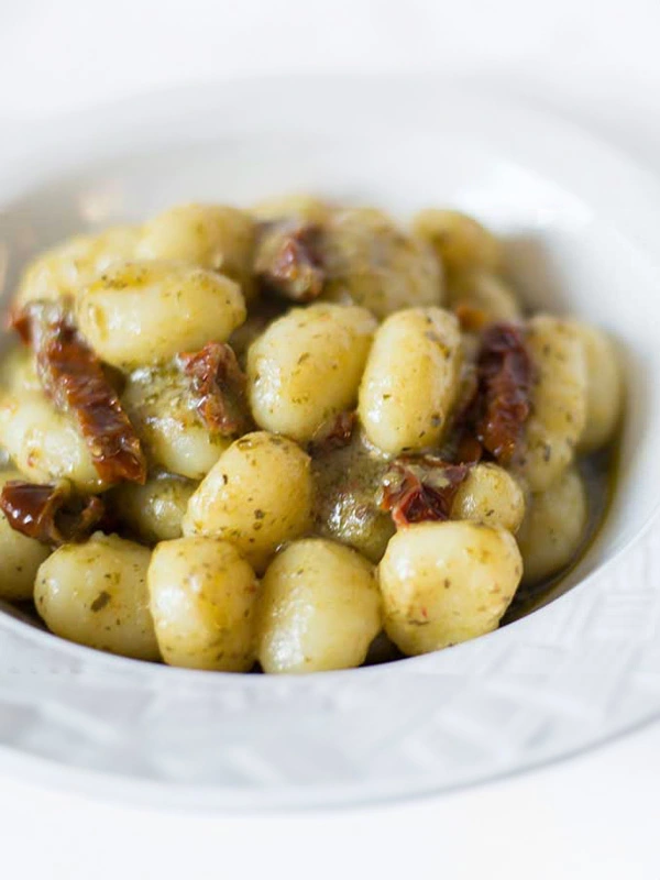 GNOCCHI WITH SUN DRIED TOMATOES & PESTO