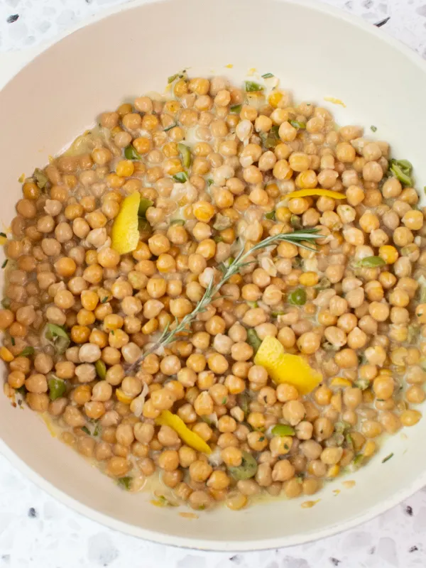 Dirty Martini Chickpeas