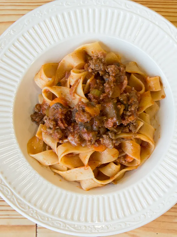 PAPPARDELLE WITH RED WINE RAGU