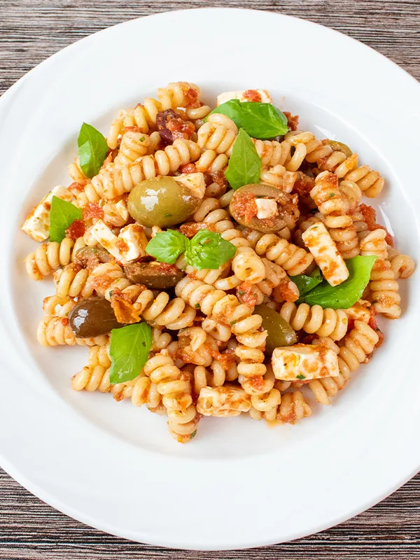 Sun Dried Tomato Pesto Pasta Salad