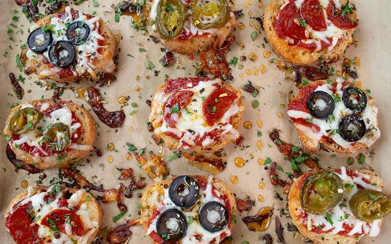 Crostini Pizza Bites