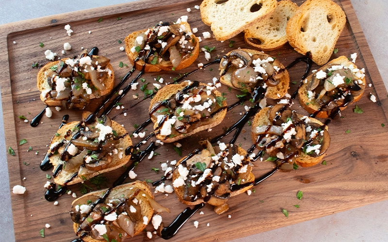 MUSHROOM BALSAMIC CROSTINI