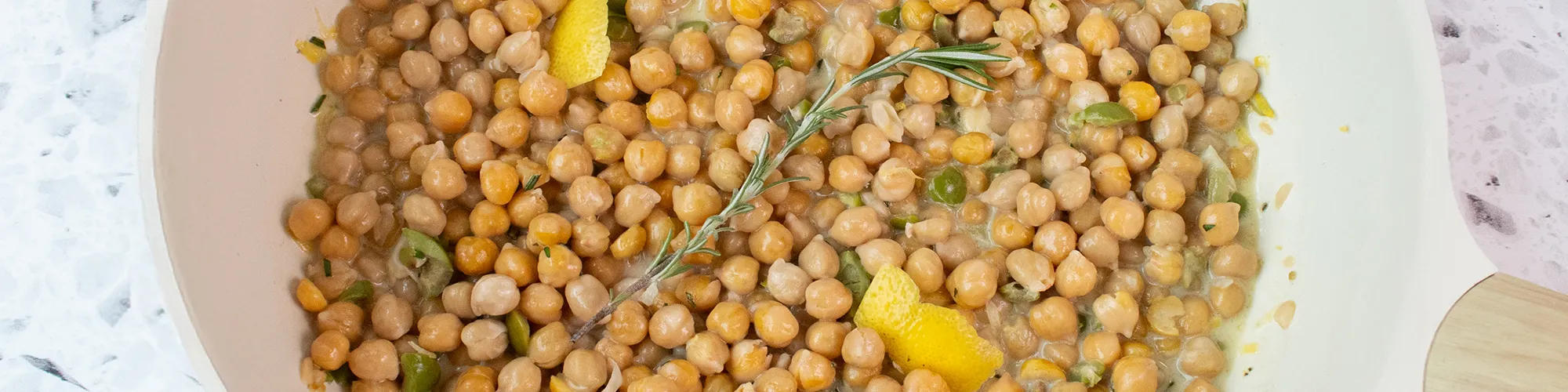 Dirty Martini Chickpeas