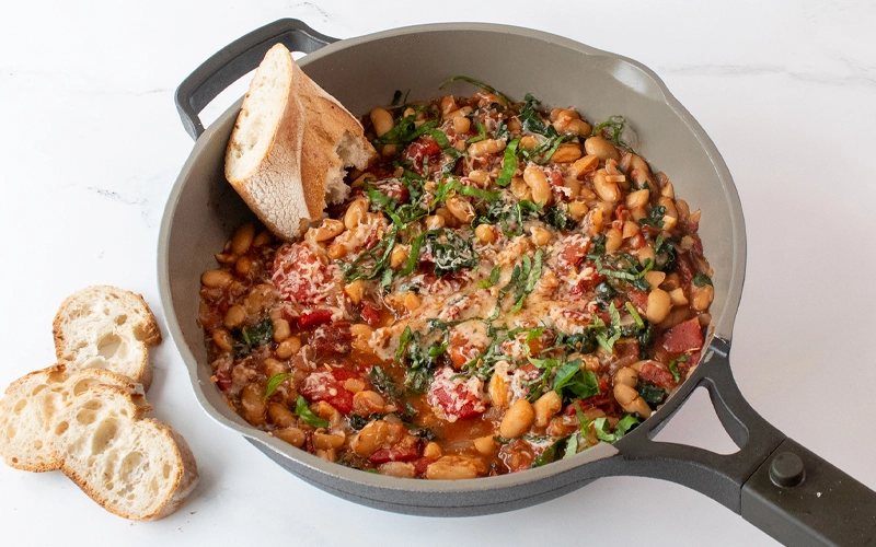 MEDITERRANEAN WHITE BEAN AND KALE DIP