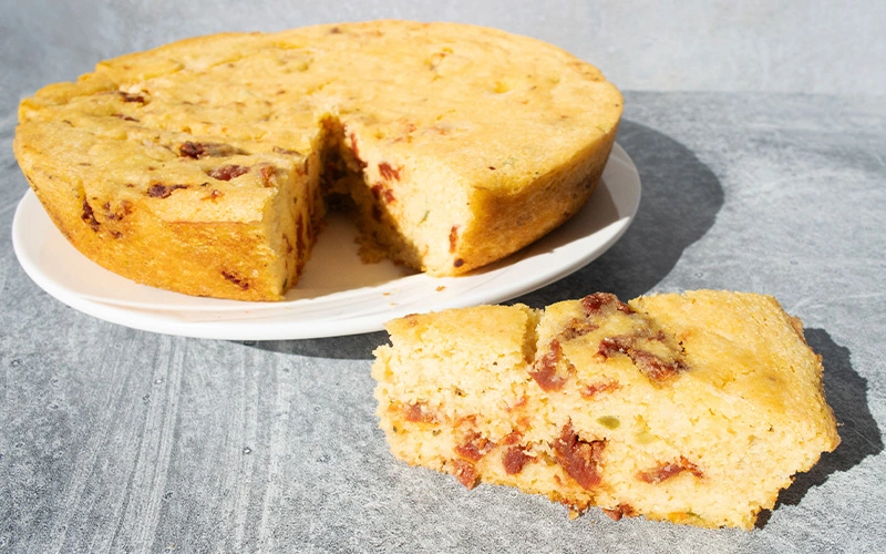 JALAPENO AND SUN DRIED TOMATO CORNBREAD