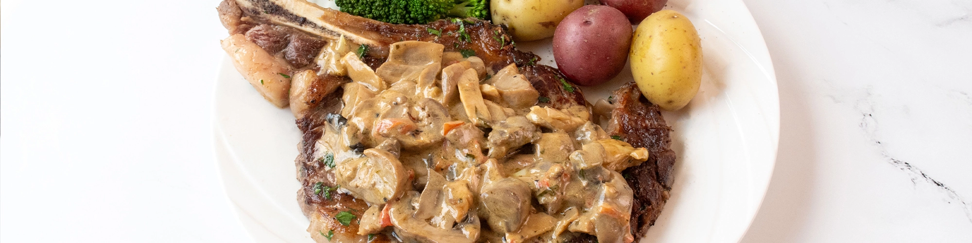 Steak with Creamy Mushroom Sauce