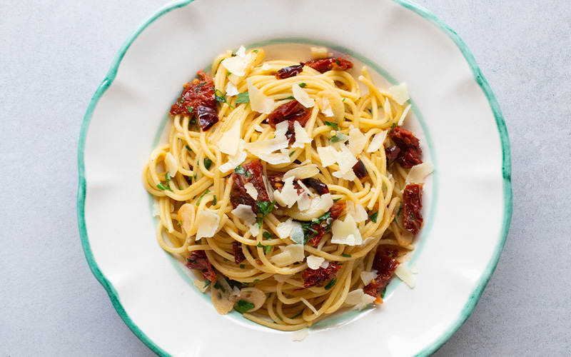 Spaghetti with Sun Dried Tomatoes