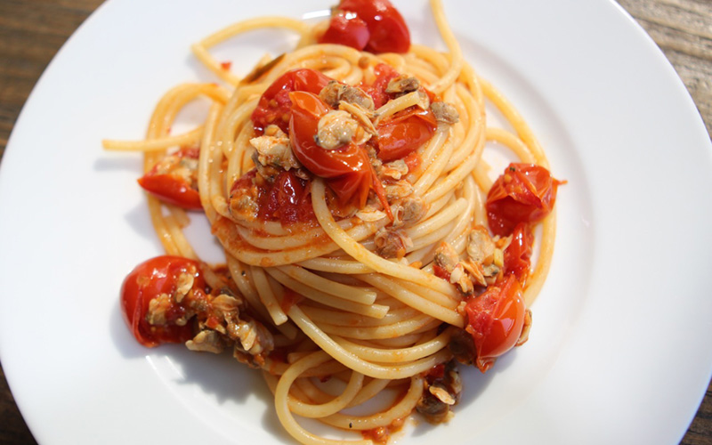 SPICY CLAM & FIRE ROASTED TOMATO PASTA