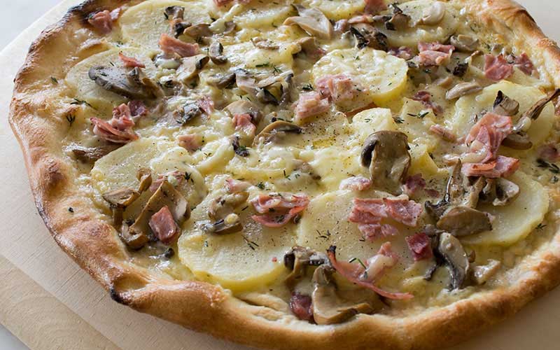 POTATO PIZZA WITH MUSHROOM