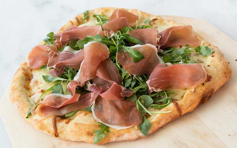 PROSCIUTTO ARUGULA PIZZA