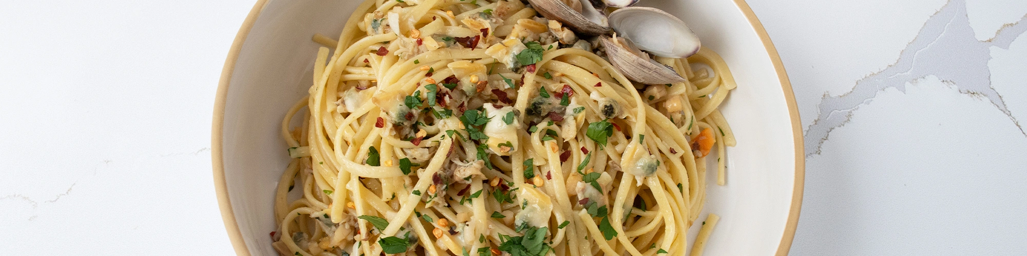 Pasta con Vongole (White Clam Sauce)