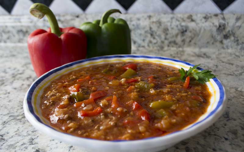 SLOW COOKER STUFFED PEPPER SOUP