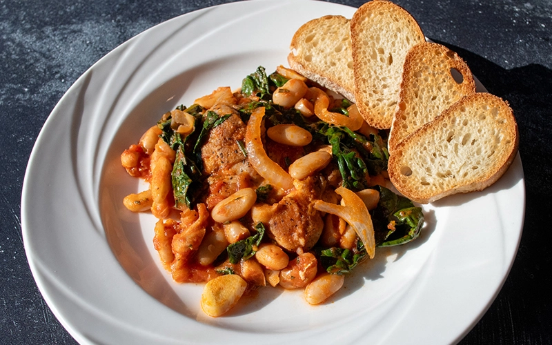 Tuscan Chicken with Cannellini Beans