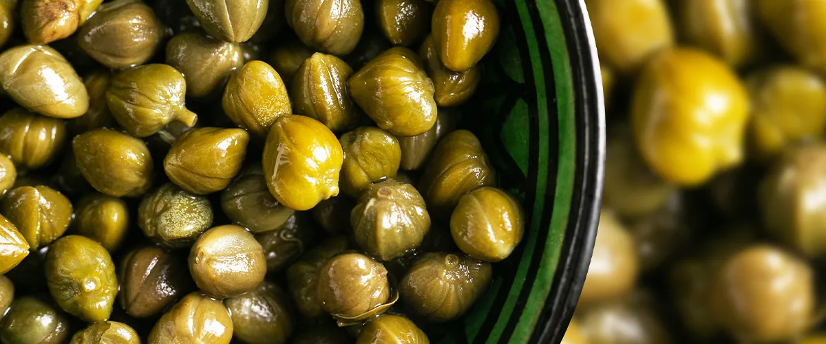 Capers in a bowl